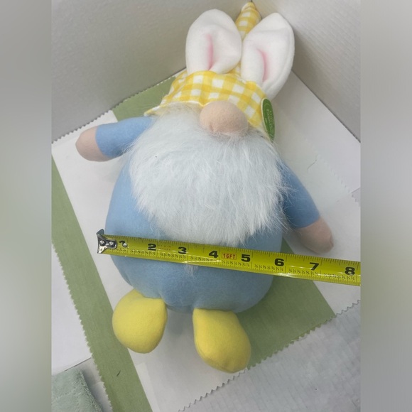 Spring/Easter Bunny Gnome - Picture 10 of 11